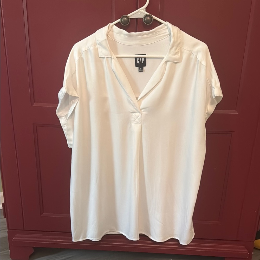 GAP White Relaxed Notched Collar Blouse
